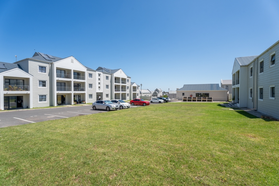 2 Bedroom Property for Sale in Admirals Park Western Cape